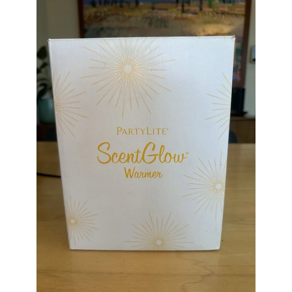 Partylite Snow Flurry ScentGlow Wax Warmer NWT In Box Holiday Christmas Winter